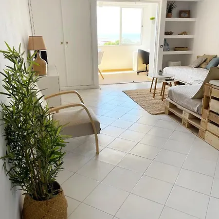 Panoramic Seaview - 2 Bedroom, Main Ave, 15 Min Walk Beach, Workspace Apartman Albufeira