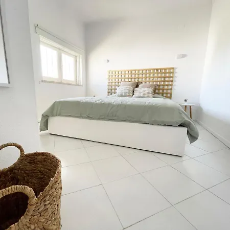 Panoramic Seaview - 2 Bedroom, Main Ave, 15 Min Walk Beach, Workspace Albufeira