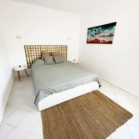 Apartman Panoramic Seaview - 2 Bedroom, Main Ave, 15 Min Walk Beach, Workspace *