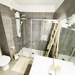 Panoramic Seaview - 2 Bedroom, Main Ave, 15 Min Walk Beach, Workspace アルブフェイラ