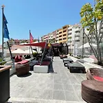 Panoramic Seaview - 2 Bedroom, Main Ave, 15 Min Walk Beach, Workspace アパート アルブフェイラ
