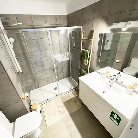 Panoramic Seaview - 2 Bedroom, Main Ave, 15 Min Walk Beach, Workspace * Albufeira