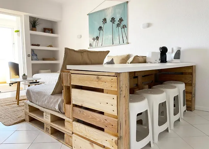 Panoramic Seaview - 2 Bedroom, Main Ave, 15 Min Walk Beach, Workspace Appartement *