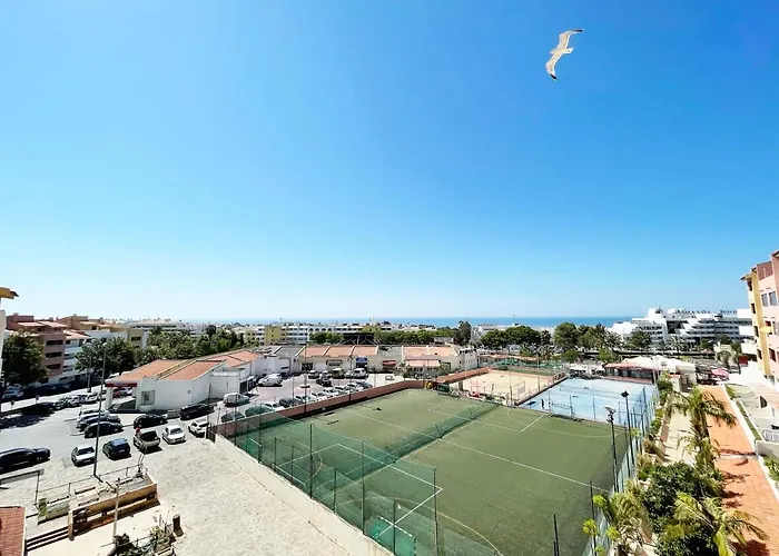 Panoramic Seaview - 2 Bedroom, Main Ave, 15 Min Walk Beach, Workspace 아파트