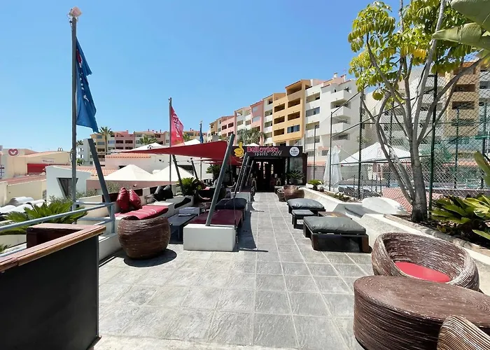 Panoramic Seaview - 2 Bedroom, Main Ave, 15 Min Walk Beach, Workspace 아파트 알부페이라