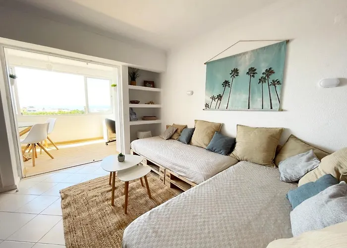 Panoramic Seaview - 2 Bedroom, Main Ave, 15 Min Walk Beach, Workspace